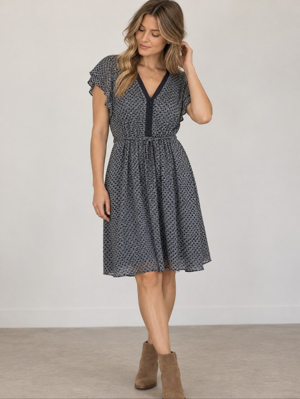 H&M Flowy Vintage Style tie dress